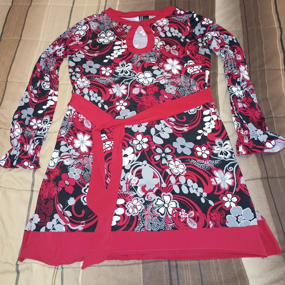 Bisou Bisou Floral Long‎ Sleeve dress XL